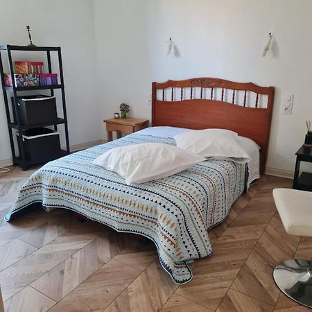 Chambre Grand Appartement Perpignan Exterior foto